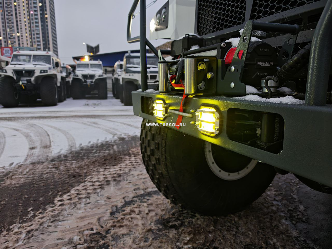 Светодиодная фара дальнего желтого света врезная в передний бампер - 2 шт